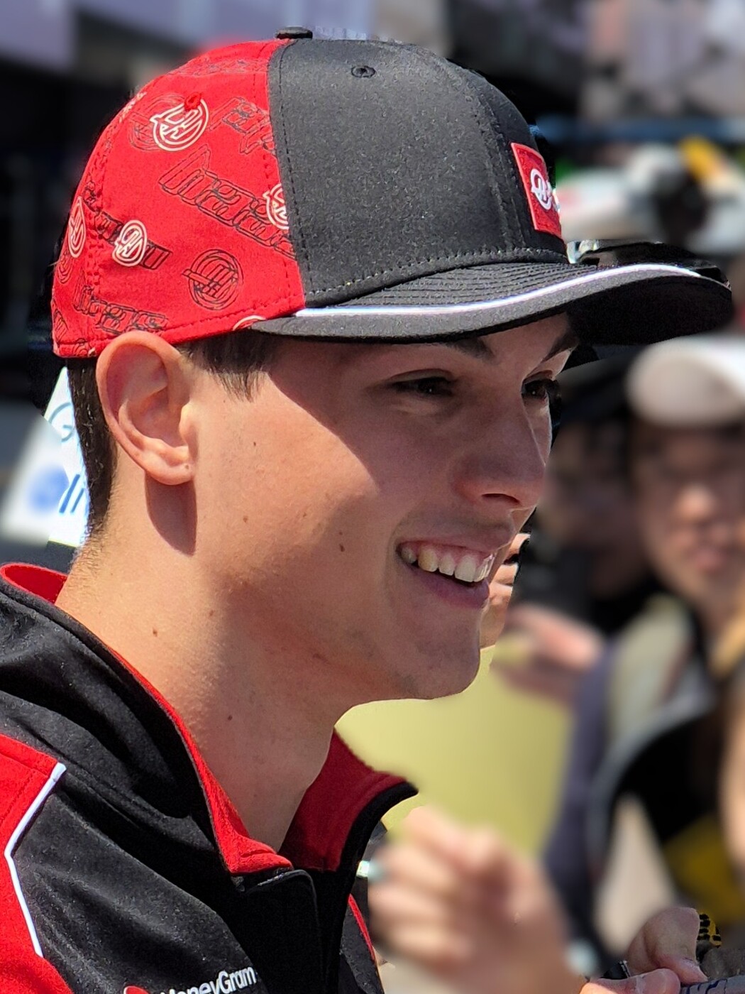 Haas perde o ritmo de 2026 e aposta em Bearman para reagir